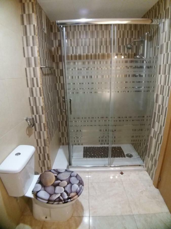 Bonito Apartamento Con Varias Piscinas 萨洛 外观 照片
